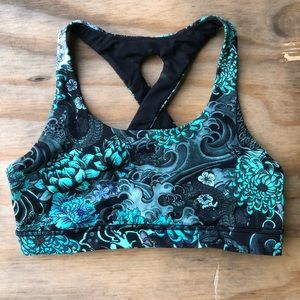 lululemon sports bra size 8